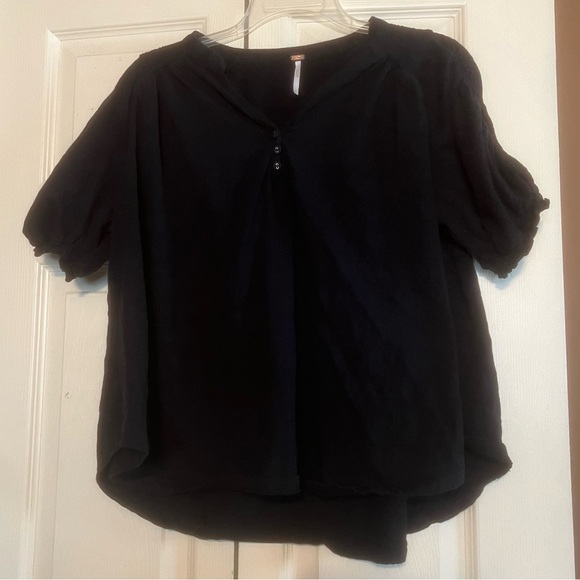 Free People Tops - Free people short sleeve Henley blouse size small
